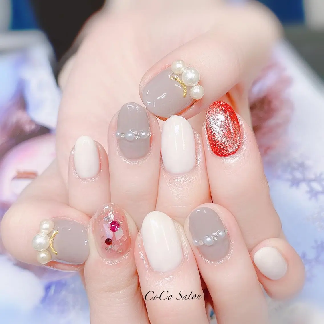 ネイル 成人式 長さ出し ジェルネイル キラキラネイル オフィスネイル ハンドネイル CoCoSalon ネイル/まつ毛予約のネイルデザイン