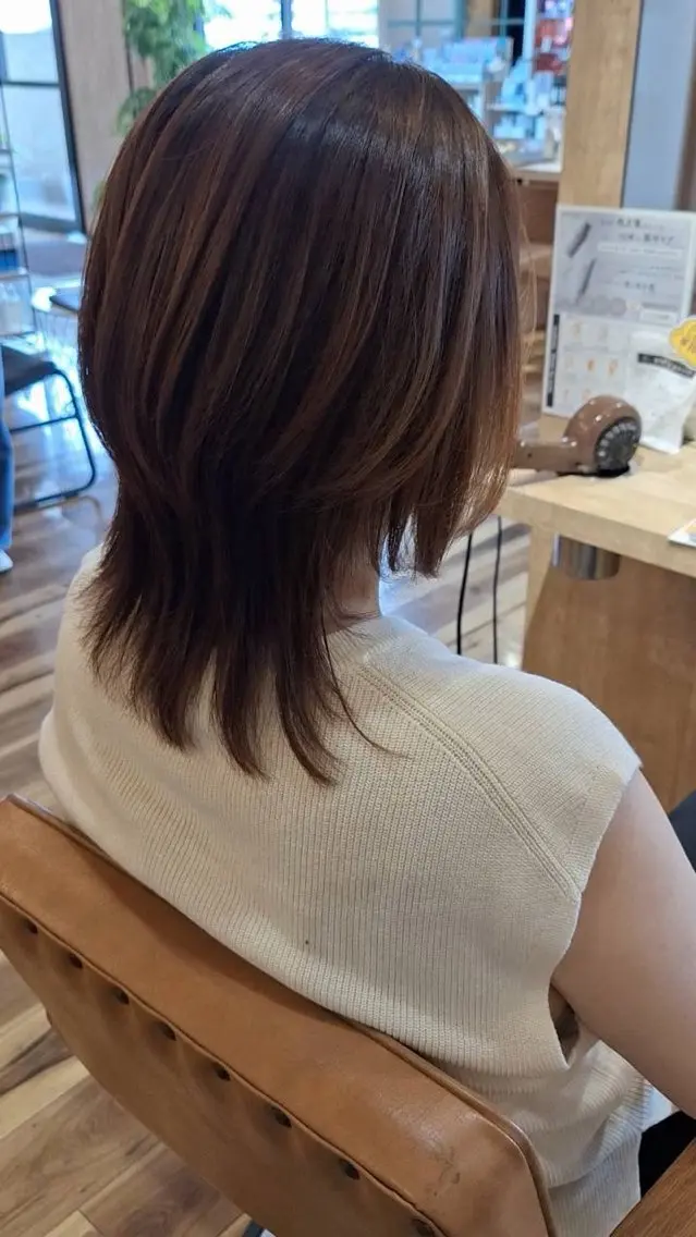 ミディアム ウルフカット 酸性ストレート RAPTURE 宝地店のヘアスタイル