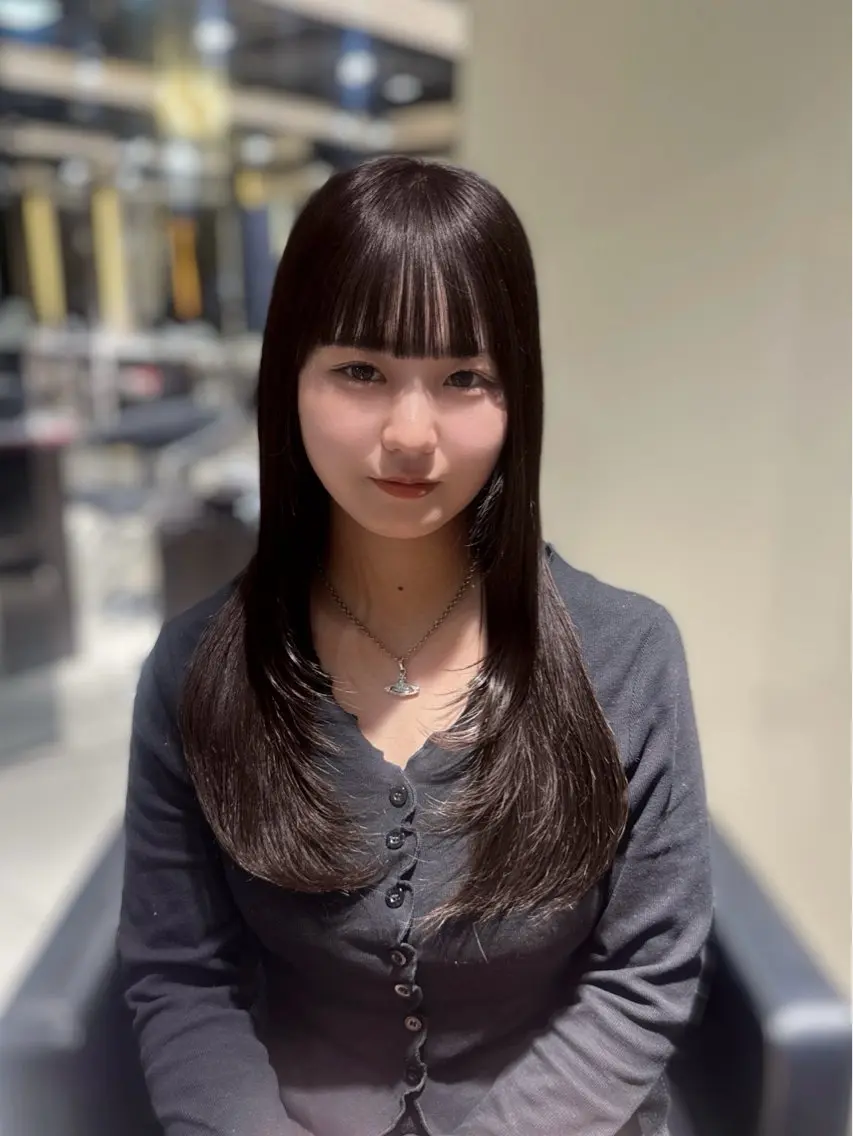 セミロング カット ヘアカラー つや髪ᰔᩚ暖色 カラーYui🩰のヘアスタイル