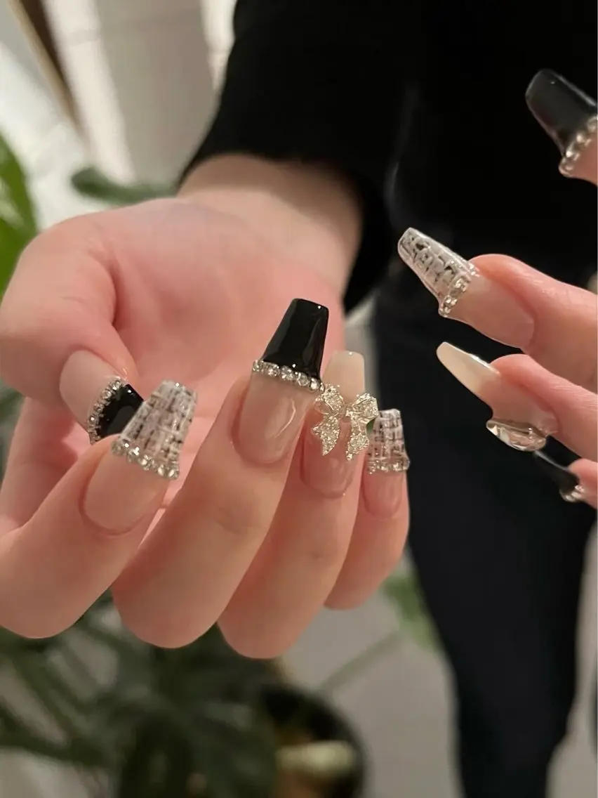 ネイル フットネイル フレンチネイル ジェルネイル 韓国ネイル マグネットネイル ハンドネイル Ribbonnail salonのネイルデザイン
