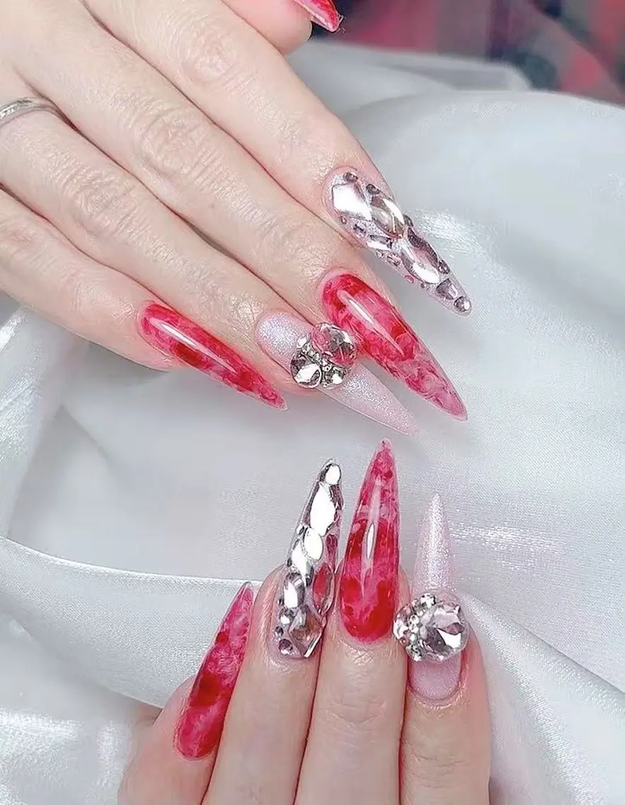 ネイル 🎀M nails✨ ビューティーのネイルデザイン