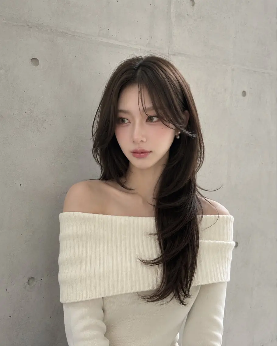 セミロング カラー ヘアアレンジ 透明感カラー グレージュ ハッシュカット 韓国風ヘア レイヤーカット 🌫️大人韓国ヘア 🌫️naoyaのヘアスタイル