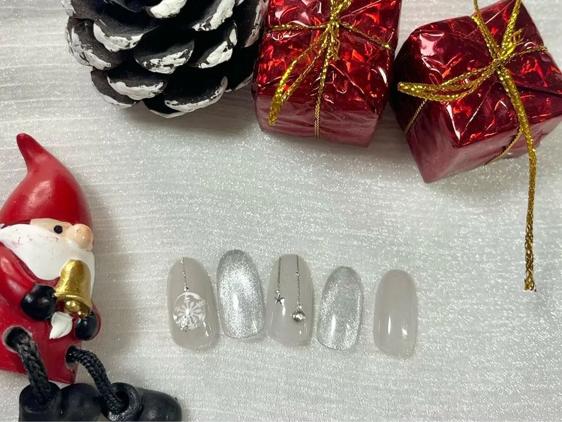 ネイル ジェルネイル マグネットネイル パラジェル 冬ネイル クリスマス kiki nail &brow二子玉川のネイルデザイン