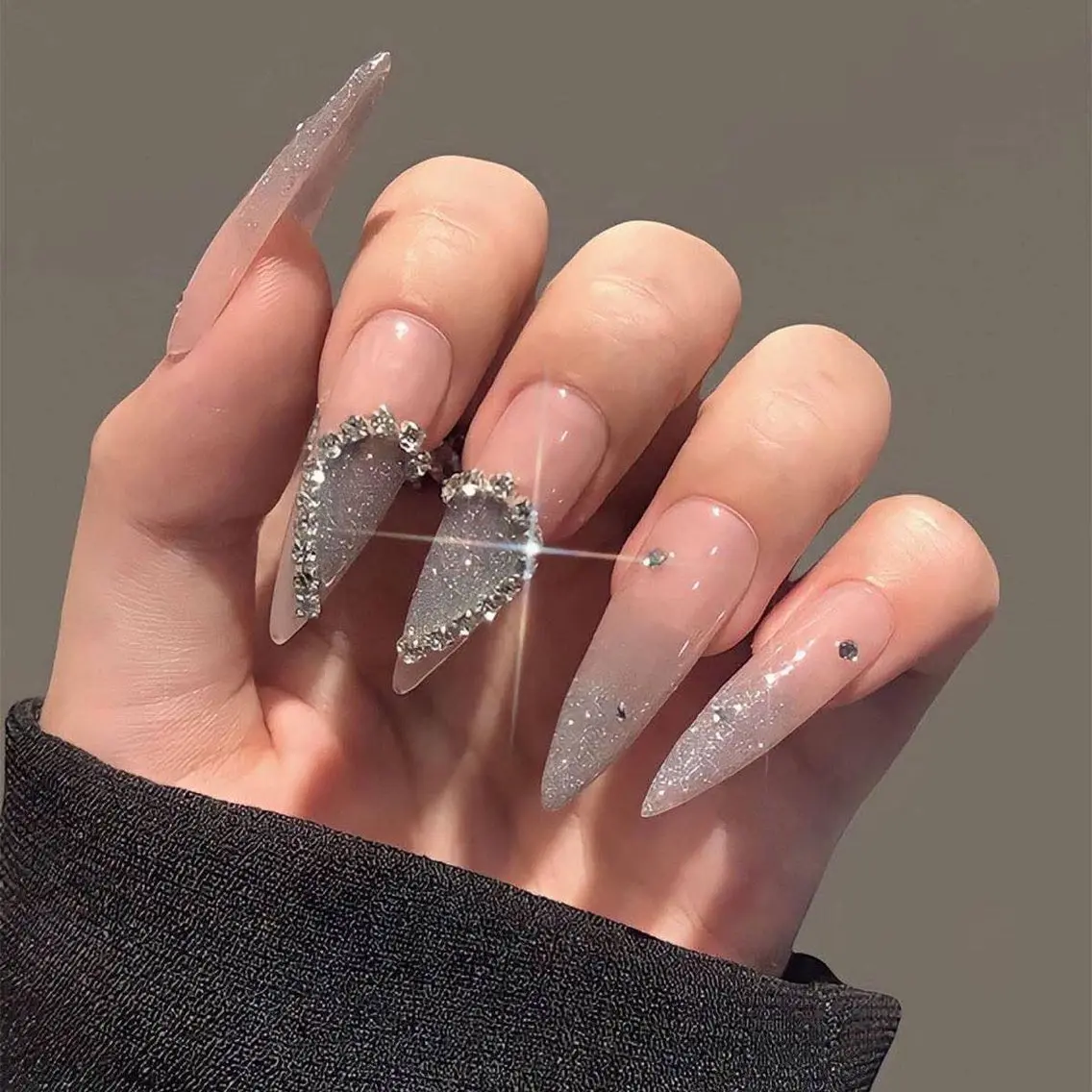 ネイル オーロラネイル 氷ネイル・うるうるネイル 韓国ネイル ワンホンネイル ハンドネイル Zen 博多ネイルサロンのネイルデザイン