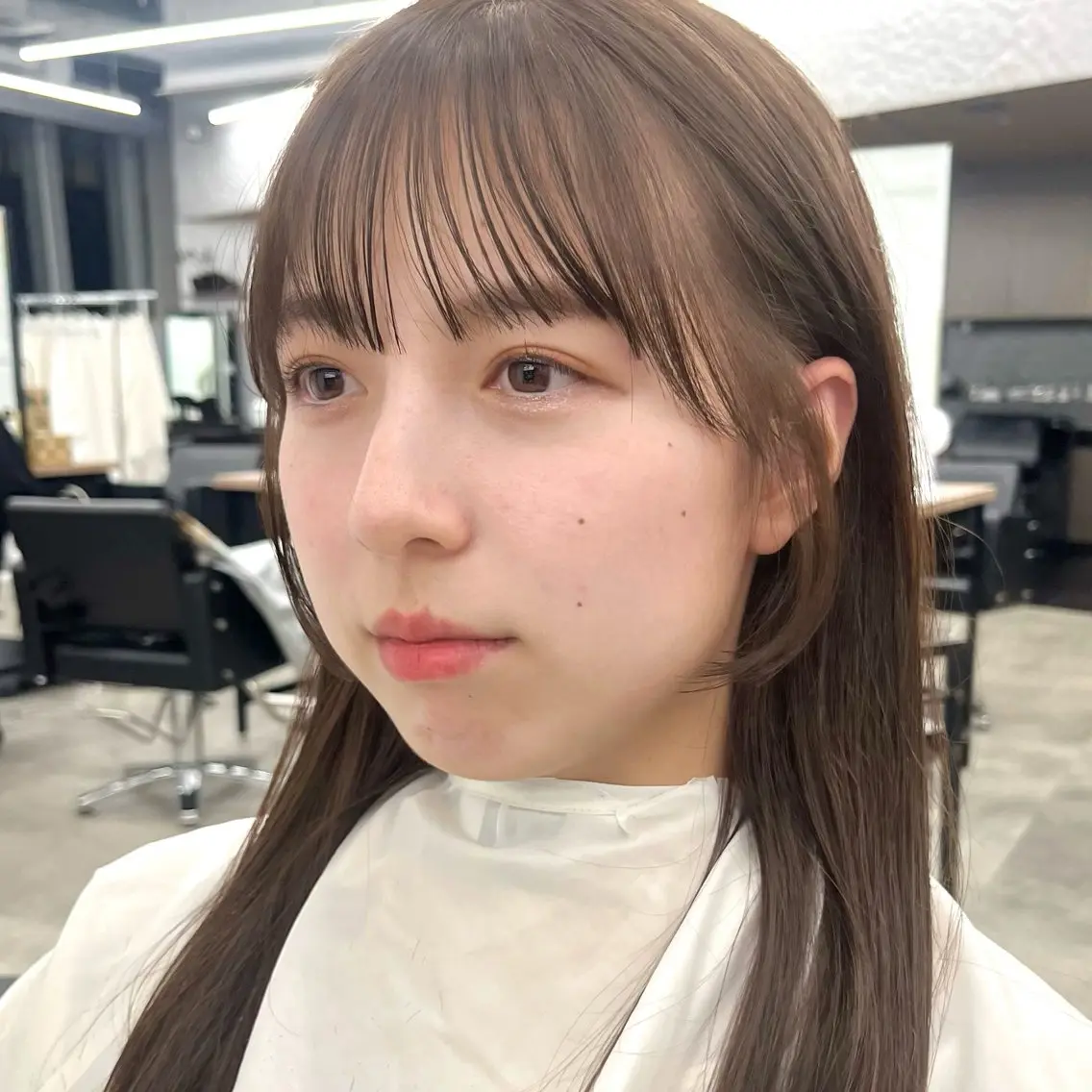 ミディアム カラー ベージュカラー おくれ毛 小顔カット 暖色/艶髪/ボブ/ ショート/Ayaのヘアスタイル