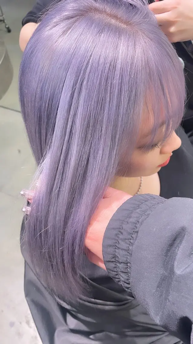 カラー Mii. 内田萌々のヘアスタイル