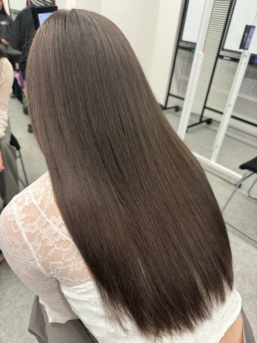 ロング noa🎀美髪縮毛/ 透明感カラーのヘアスタイル