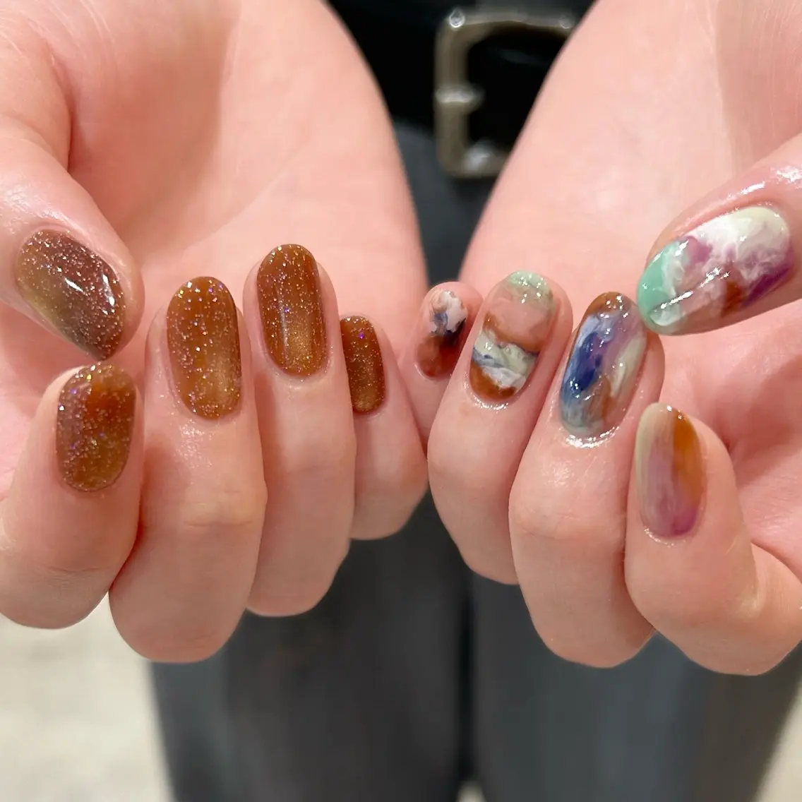 ネイル フラッシュネイル フラッシュマグ ジェルネイル マグネットネイル パラジェル ハンドネイル shio ♡ 26日空きありのネイルデザイン
