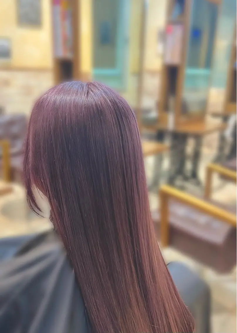 ロング カラー ピンクカラー パープルカラー 栗林 萌々のヘアスタイル
