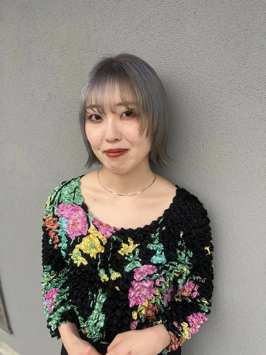 カラー 矢嶋 美佑のヘアスタイル