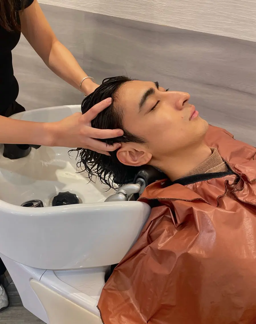 【小顔ヘッドスパ🫧】〜頭から整えるリフトケアの写真