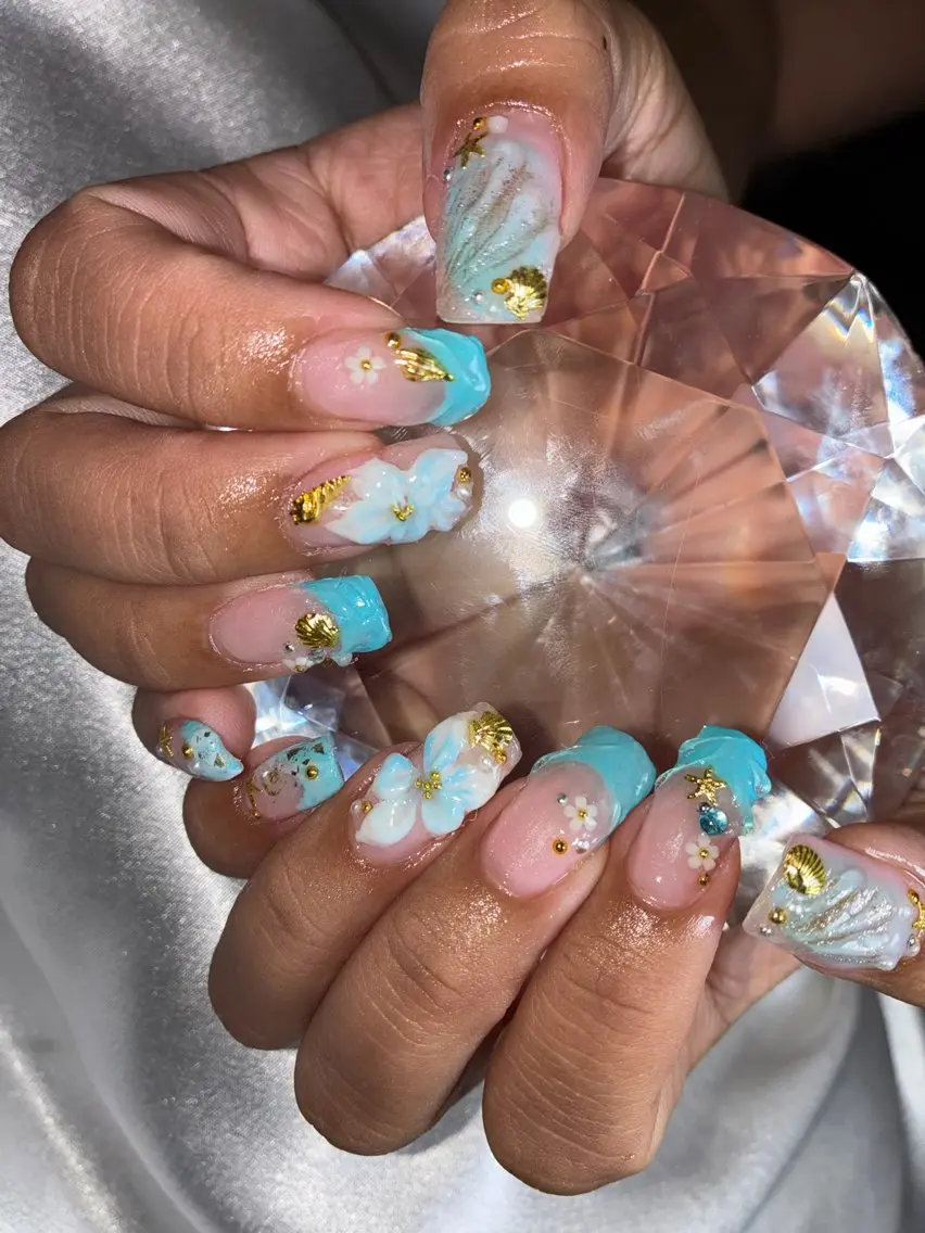 ミディアム ハンドネイル YOKOSUKA NAILS💅✨のネイルデザイン