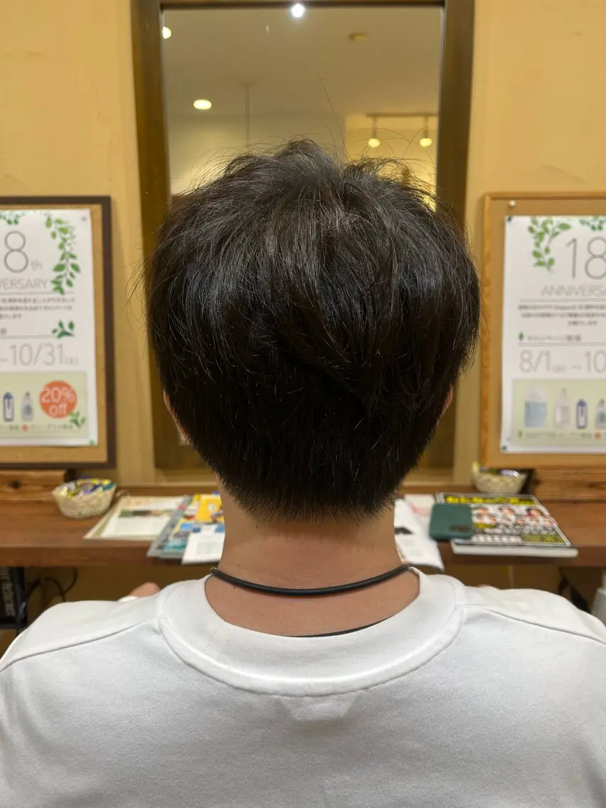 ショート メンズ メンズパーマ 刈り上げ Greens Yokoのヘアスタイル