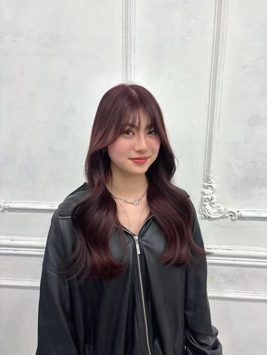 ロング カラー レッドカラー 佐伯 鼓乃美のヘアスタイル