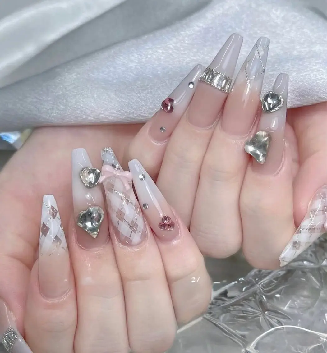 ネイル Nailグリン 🍑のネイルデザイン