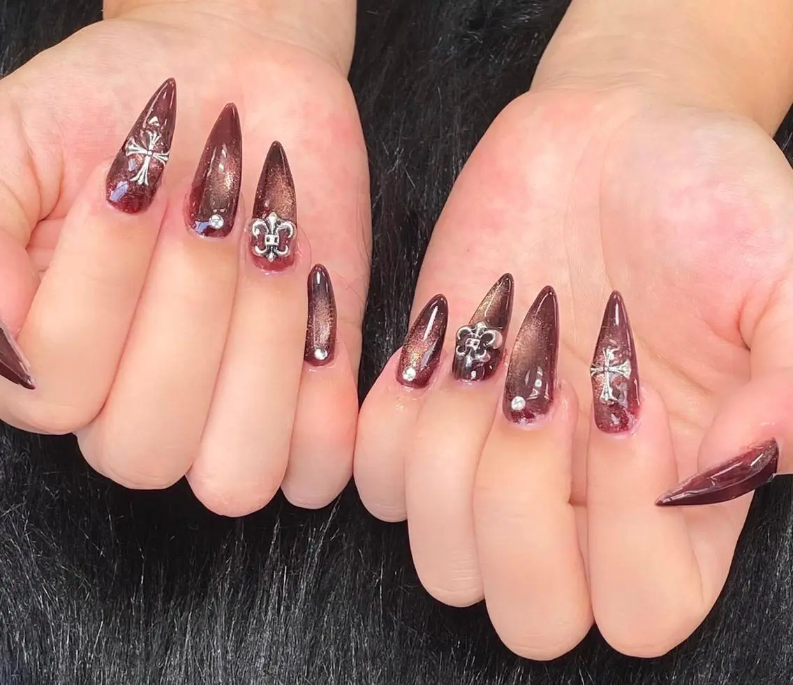 ネイル ドット ガーリー 韓国ネイル ロングネイル 持ち込み Melia Nail Nambaのネイルデザイン