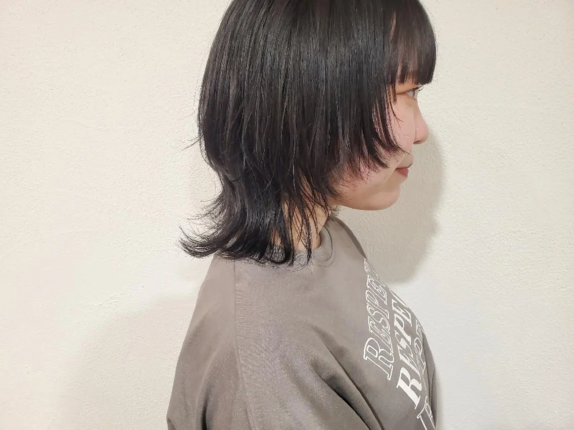 ミディアム カット ヘッドスパ パ ルのヘアスタイル