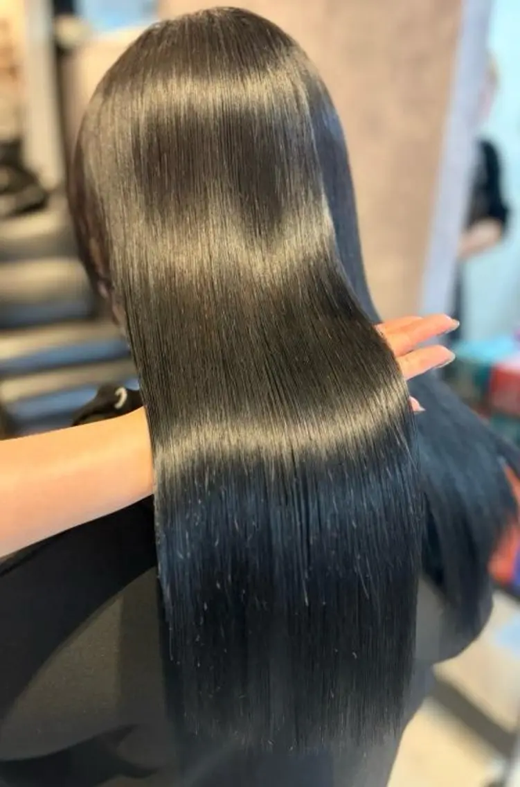 ロング カラー 黒髪 ブルーカラー ブルーブラック ヘアカラー トリートメント 💞相澤 咲希💞のヘアスタイル