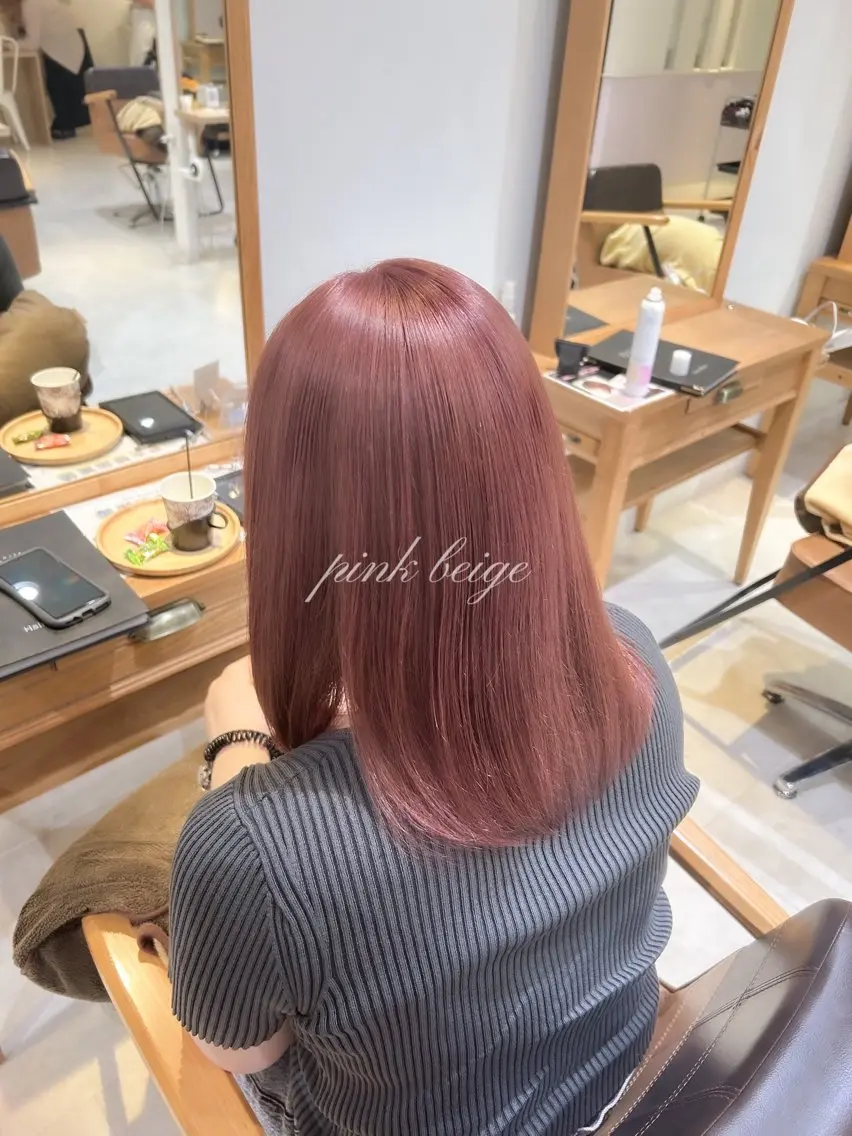 ミディアム 透明感カラー☁️岩永 侑奈のヘアスタイル