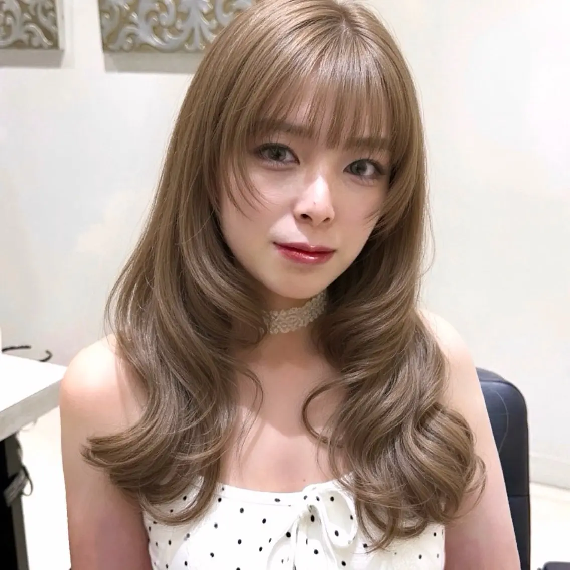ロング カラー ベージュカラー ミルクティーベージュ カット ヘアカラー レイヤー×髪質改善 🌀渋谷 KANAのヘアスタイル