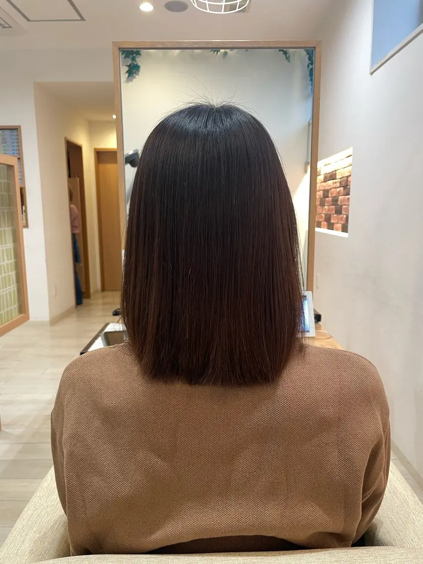 セミロング être 加藤 悠花のヘアスタイル