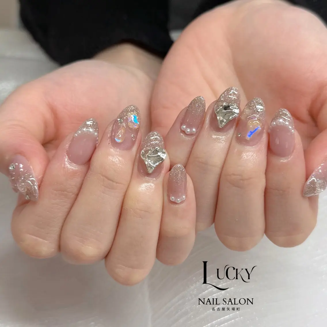 ネイル アートネイル ジェルネイル ロングネイル 持ち込み シンプルネイル ハンドネイル Lucky Nail Salonのネイルデザイン