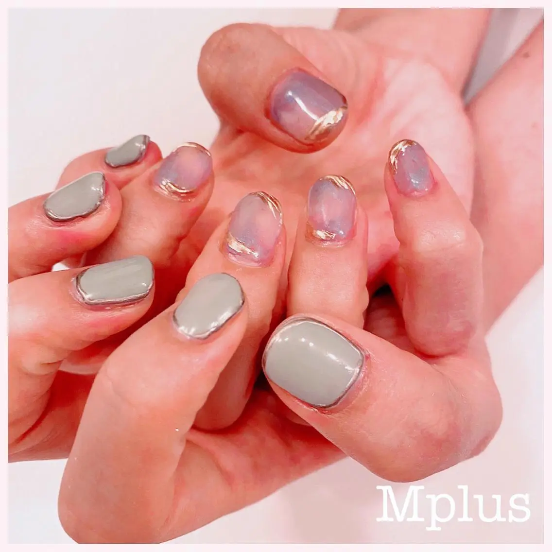 ネイル ミラーネイル ピスタチオネイル Mplus miyukiのネイルデザイン