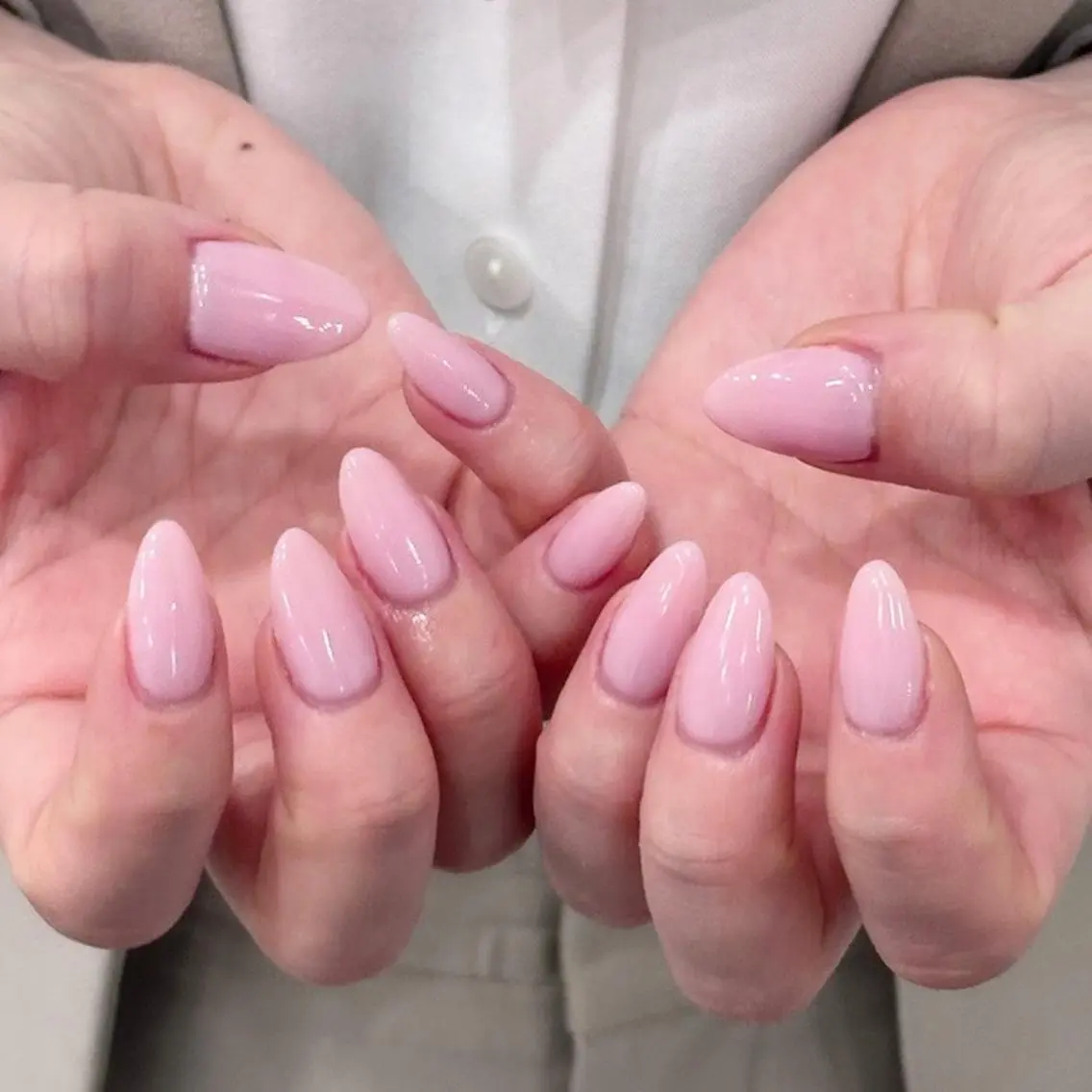 【初回ジェルオフ代🆓】ワンカラーorラメグラデーション💅🍓※メニュー詳細を必ずご確認くださいの写真