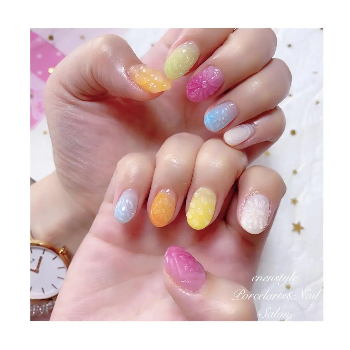 ミディアム ネイル ジェルネイル ニュアンスネイル オフィスネイル ワンカラーネイル パラジェル ハンドネイル 🐾enen style 🐾のネイルデザイン