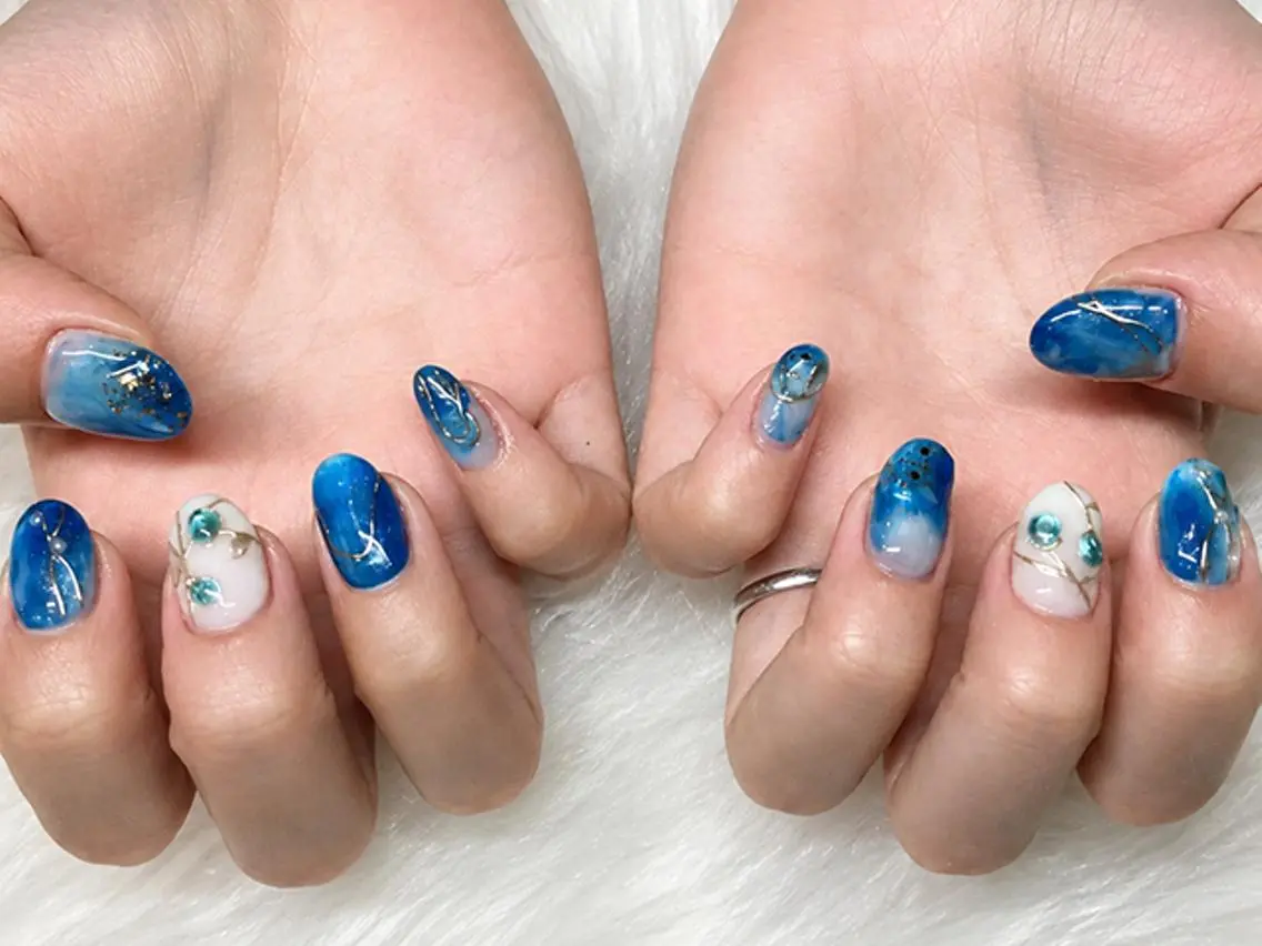 ネイル ブルー ハンドネイル Yuika. Hのネイルデザイン