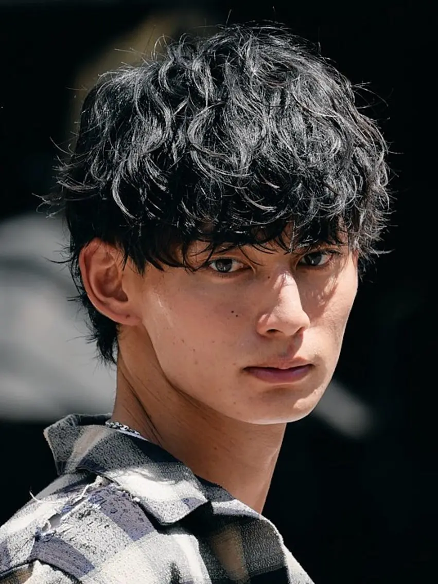 パーマ メンズ マッシュパーマ fifth岡村優作のヘアスタイル