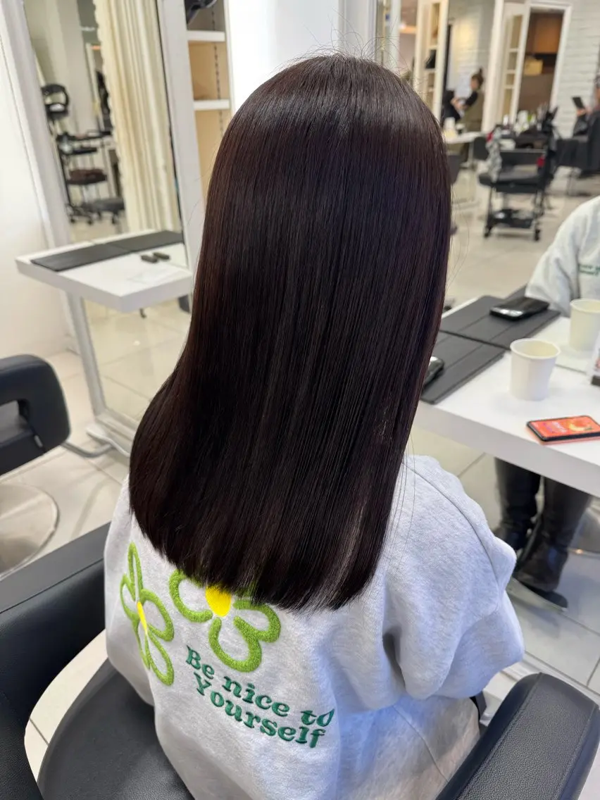 ロング カラー ブラウンカラー チョコレートブラウン ヘアカラー トリートメント 【髪質改善】 kasumi🌷🌷のヘアスタイル