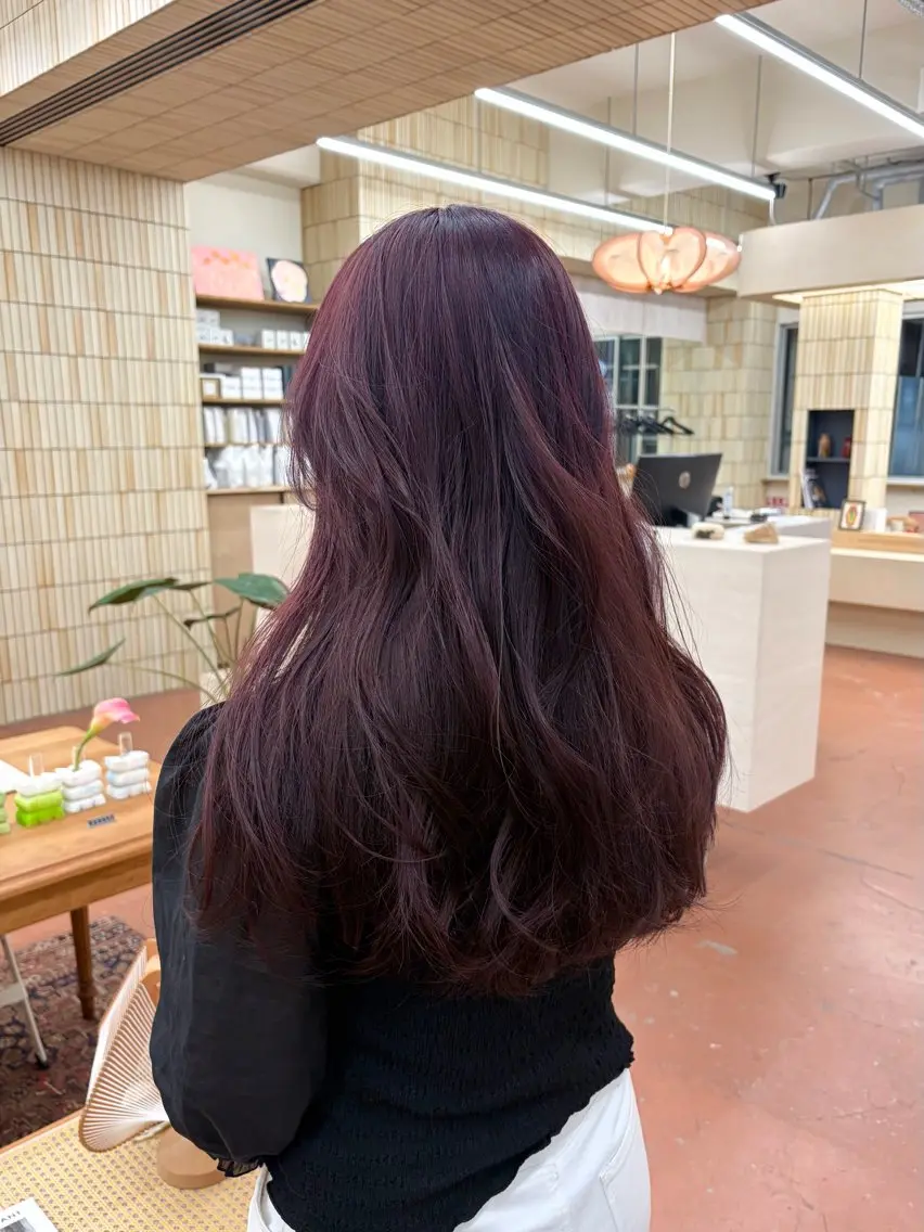 ロング カラー 山内 瑠莉のヘアスタイル