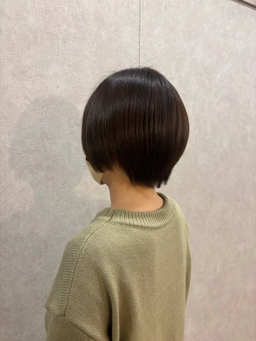 ショート Yunoka/切りっ ぱなし/顔まわりのヘアスタイル