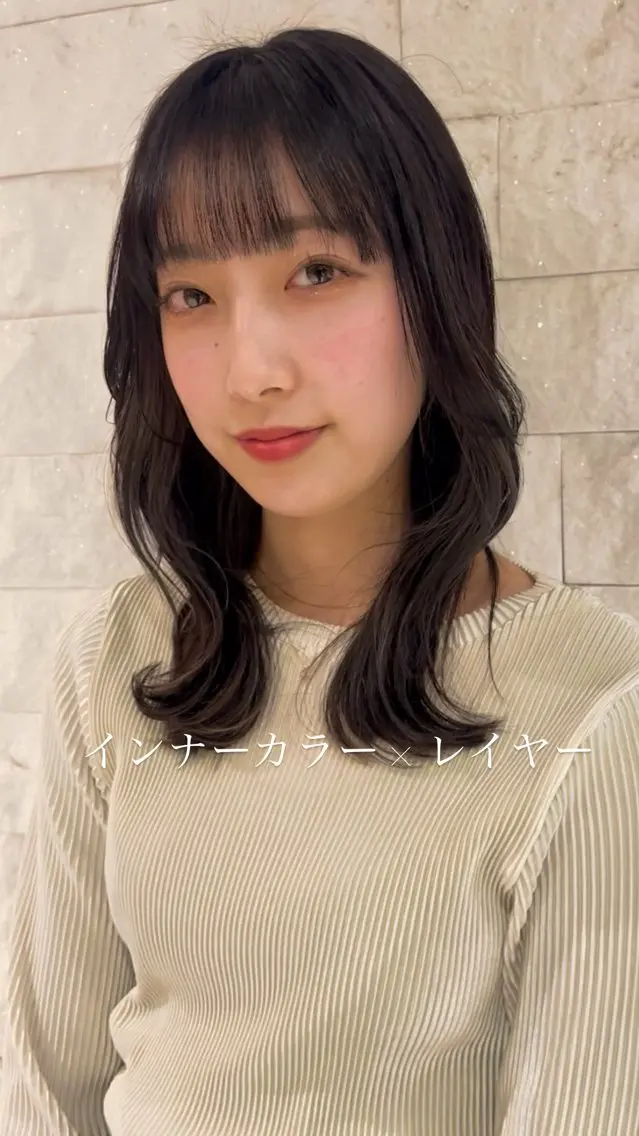 ミディアム カラー ヘアアレンジ 藤沢/レイヤー/ コテ巻き風パーマのヘアスタイル