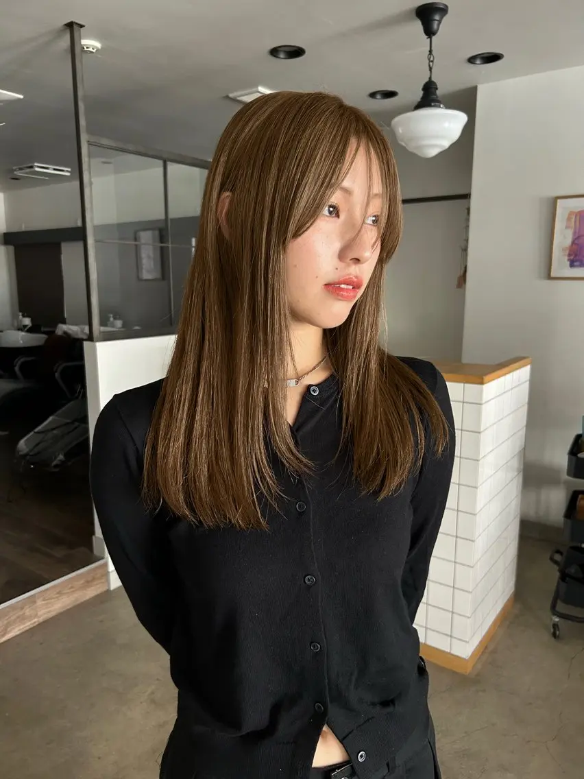 カット+艶髪質改善ストレート(ブリーチ毛の方)+2stepトリートメントの写真