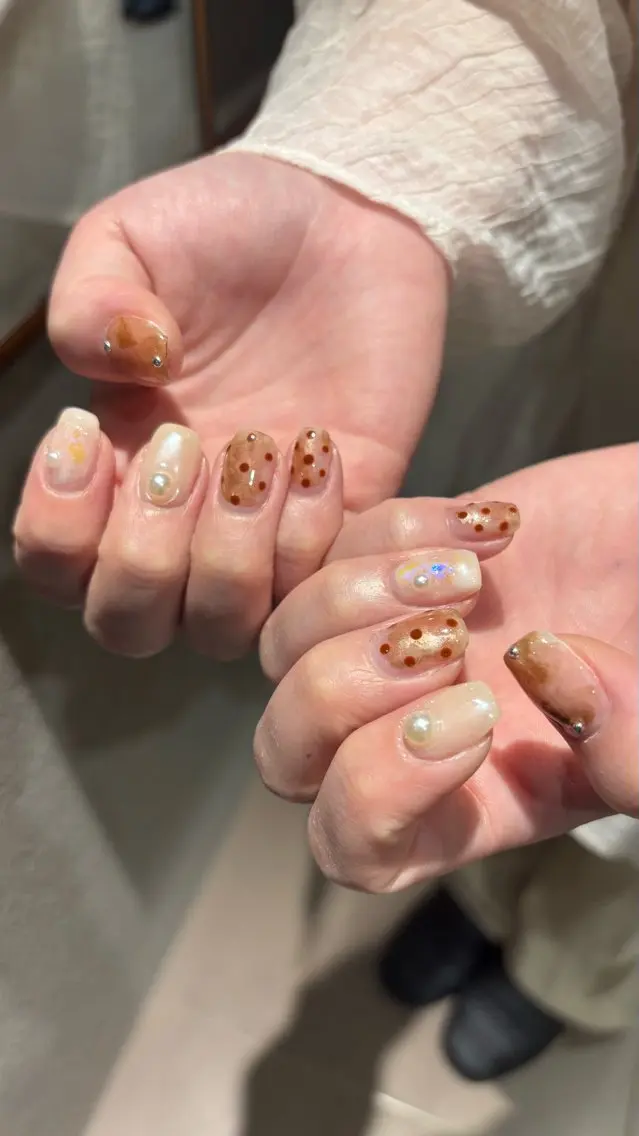 ネイル 持ち込み ニュアンスネイル Lino Uのネイルデザイン