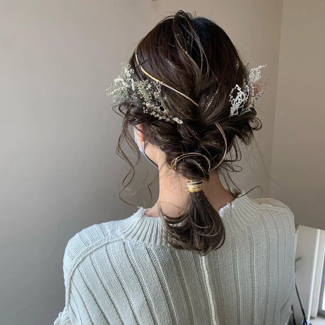 ミディアム ヘアアレンジ 本間 結衣のヘアスタイル