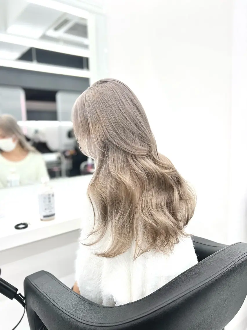 ロング カラー ヘアアレンジ 💍透明感×韓流ハイ トーン💍RYUTAのヘアスタイル