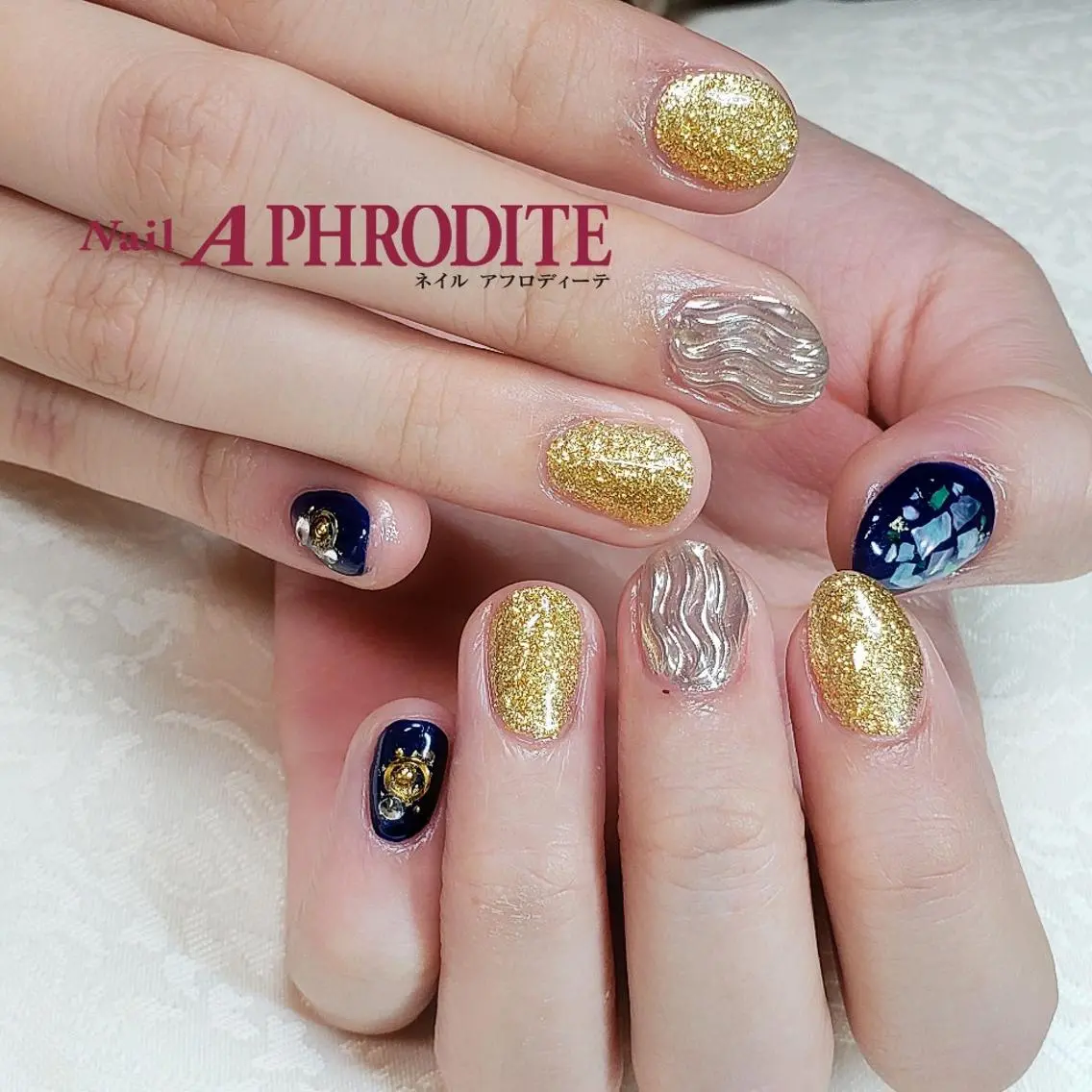 ネイル 成人式 Nail Aphroditeのネイルデザイン