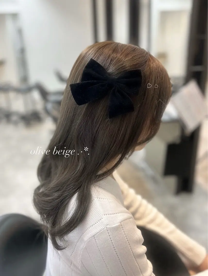 カラー ヘアカラー 透明感カラー୨୧ 松山理桜🩰˖ ࣪⊹のヘアスタイル