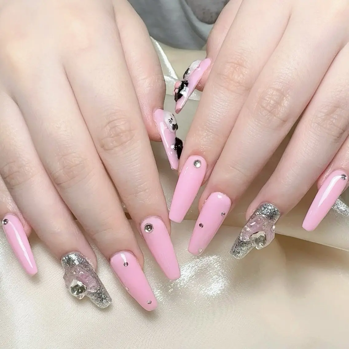 メンズ ネイル メンズ韓国風 アートネイル オーロラネイル ガーリー キラキラネイル ハンドネイル Nail salon 木にいるのネイルデザイン