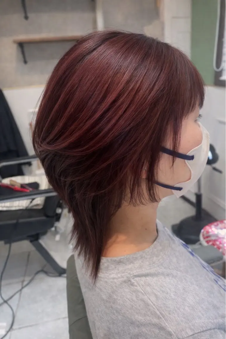 セミロング カラー ウルフカット Yamazaki yukaのヘアスタイル