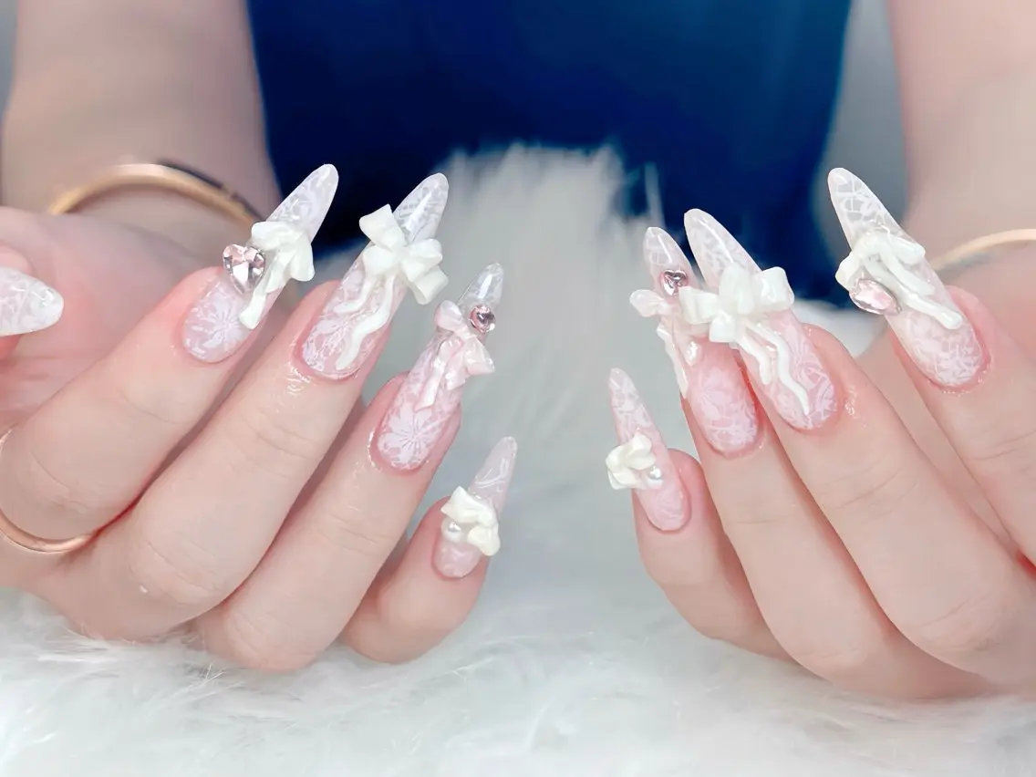 ネイル べっ甲ネイル ブルー フレンチネイル ジェルネイル ガーリー ハンドネイル Rin Nail 新大久保店のネイルデザイン
