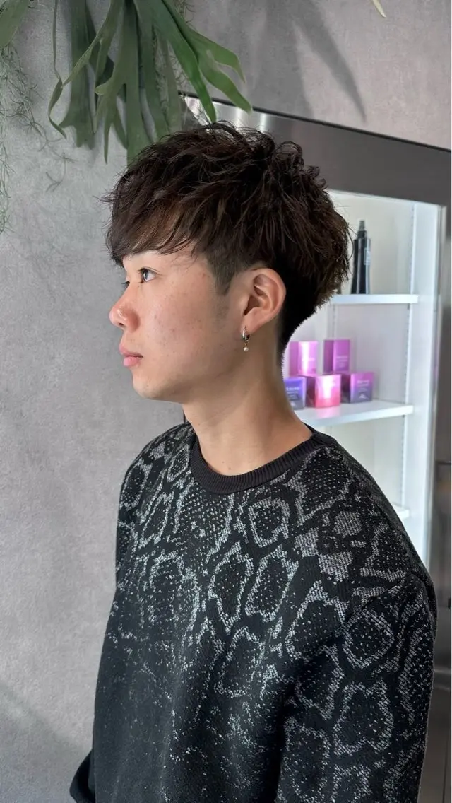 ショート メンズ マッシュ 刈り上げ カット HARUKI🏔️/ メンズ/透けブラウンのヘアスタイル