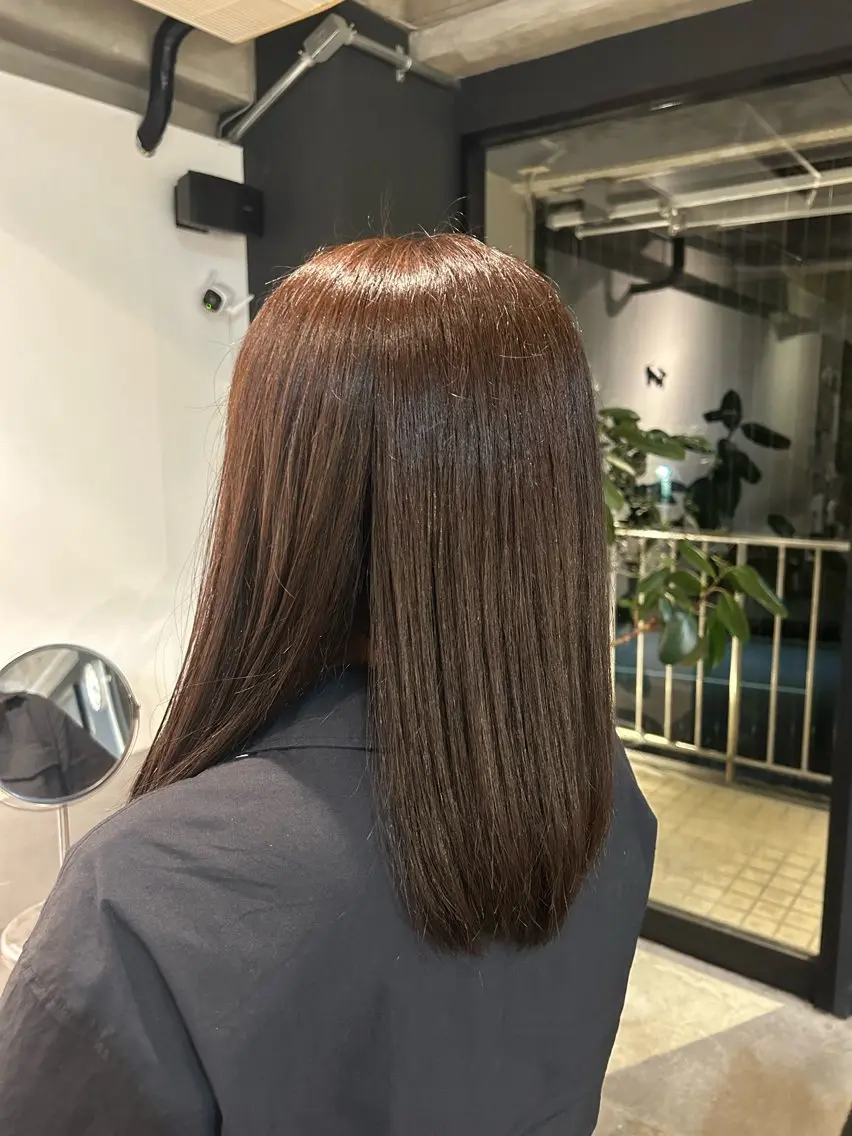 髪質改善ストレート+デザインカット+オージュア2stepトリートメント¥25300の写真