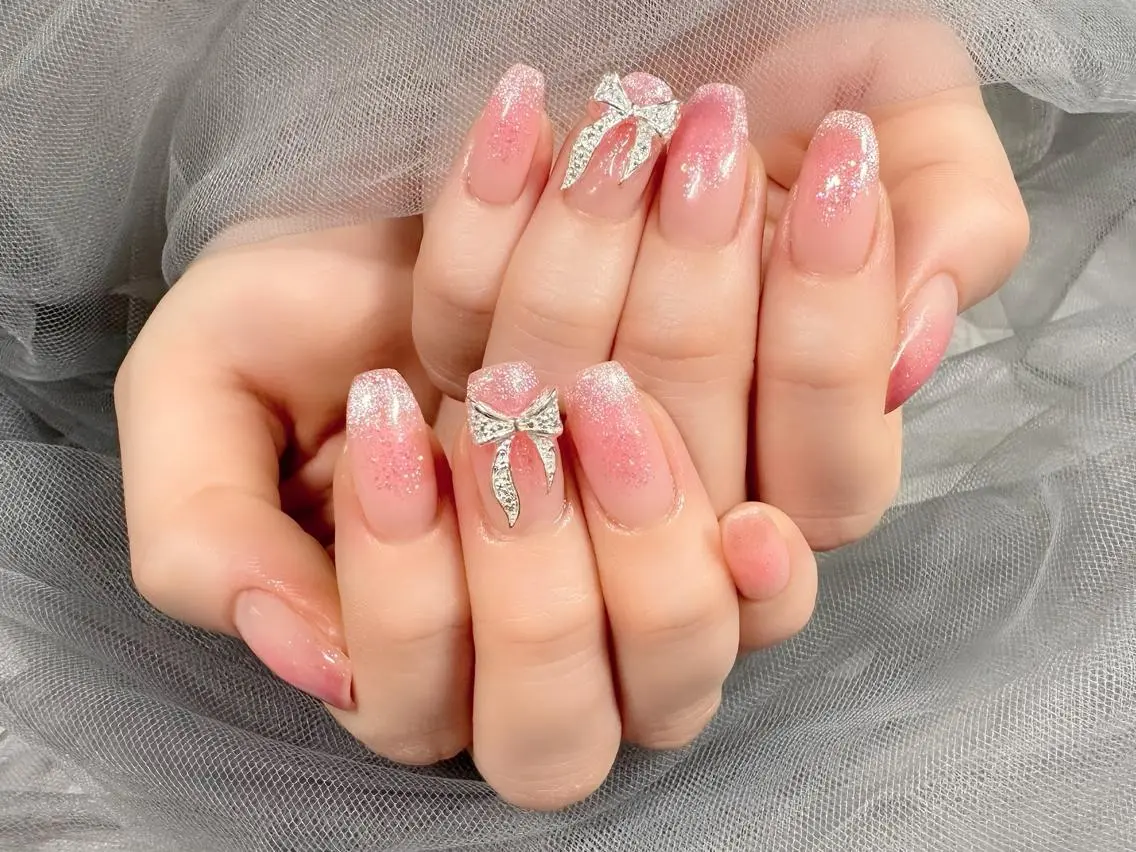ネイル チークネイル マグネットネイル ピンク 春ネイル ハンドネイル Nail Salon KURELLYのネイルデザイン