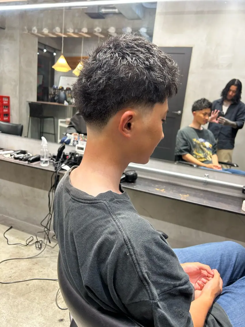 ショート メンズ フェードカット スパイキーショート ショートヘア 明大前/フェード /海外パーマ/岳のヘアスタイル