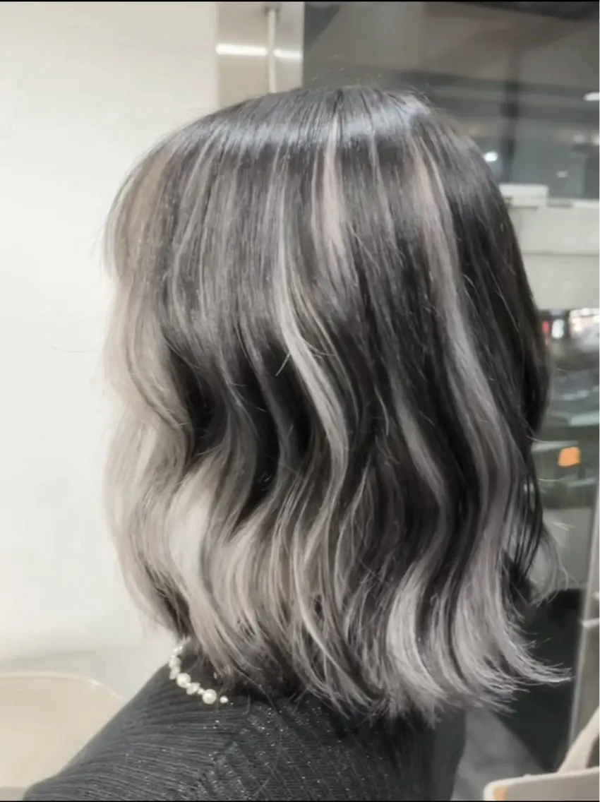 カラー 🪐MIKO🪐/ デザインカラーのヘアスタイル