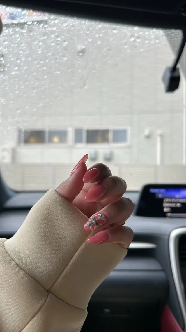 ネイル ハンドネイル RYAURA NAILのネイルデザイン